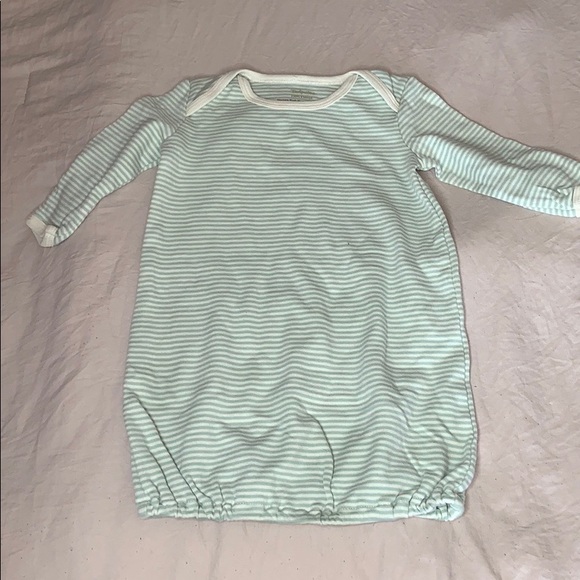 0-6 BABY UNISEX SLEEPER GOWNS!! - Picture 10 of 13